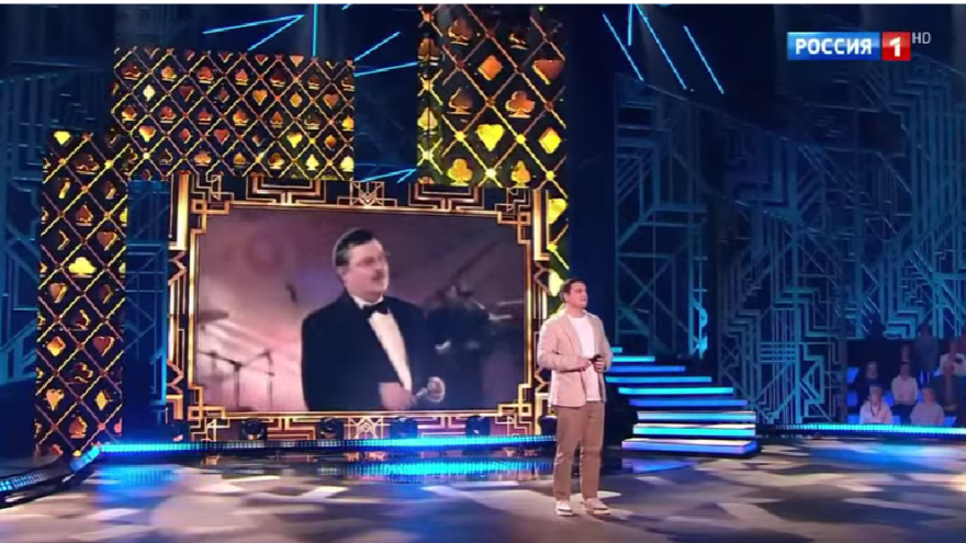 Сын Михаила Круга спел у Малахова легендарную песню отца Сын Михаила Круга спел у Малахова легендарную песню отца