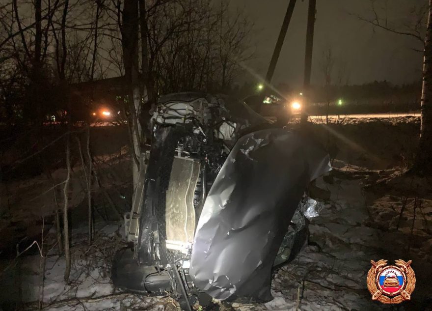 В Тверской области опрокинулся автомобиль