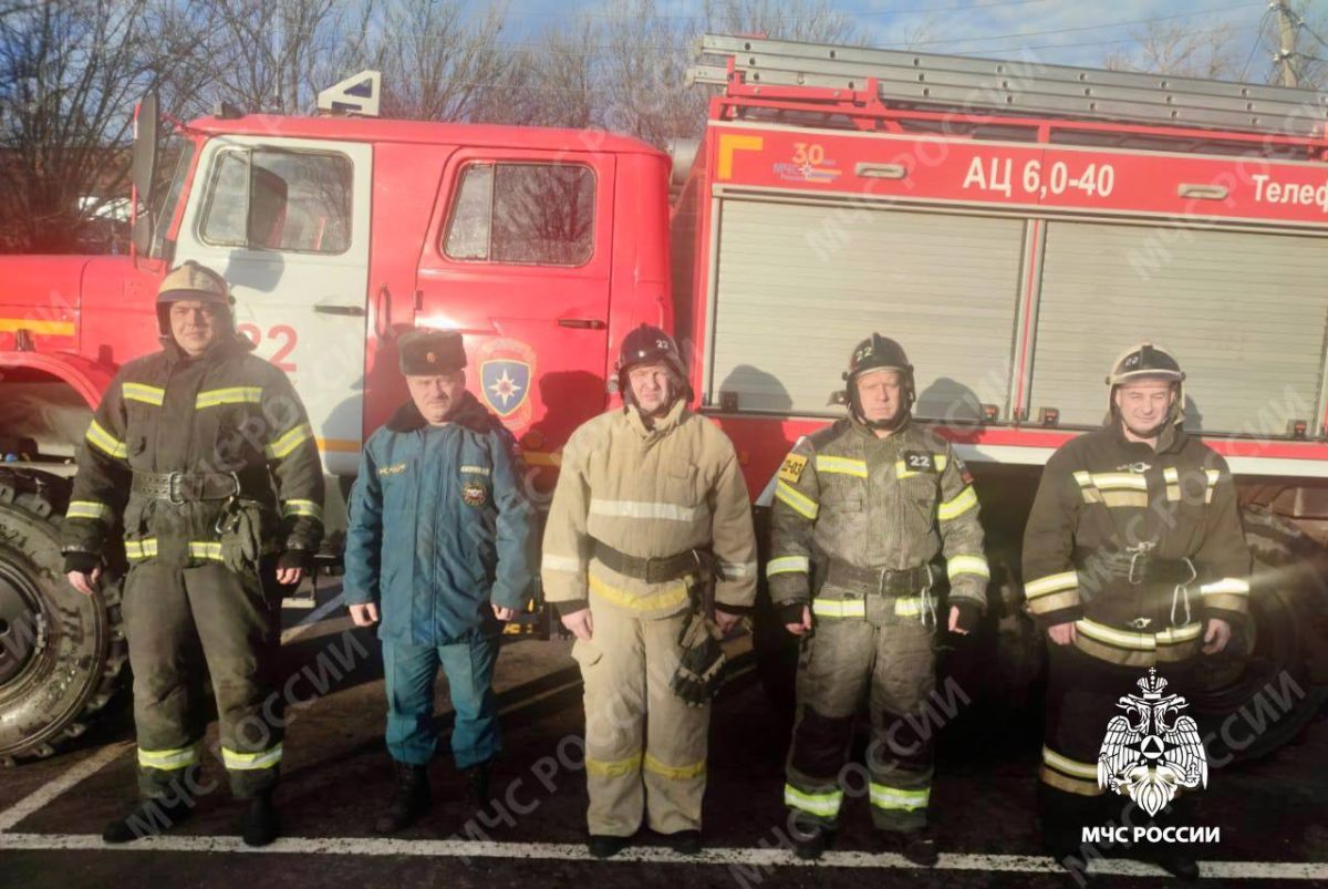 Во время пожара в Тверской области спасли трех человек