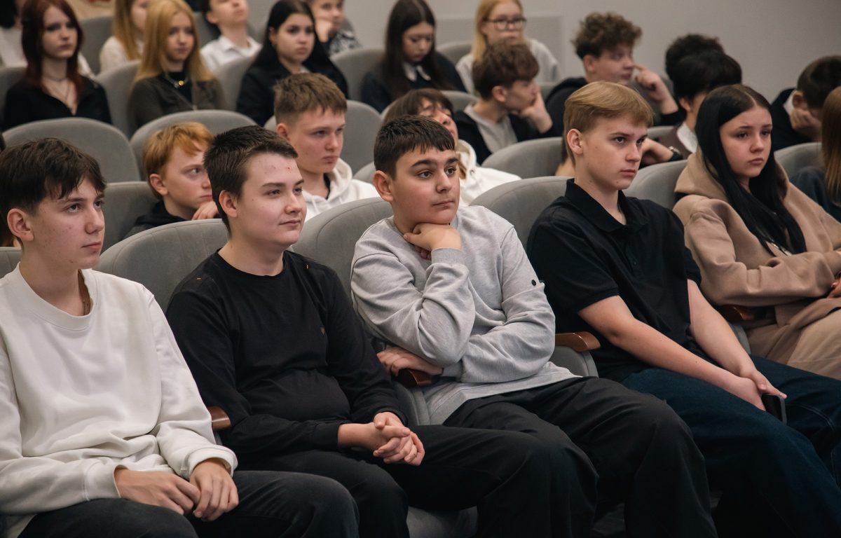 «Из фронтовой тетради»: в Твери показали моноспектакль, посвящённый событиям Ржевской битвы