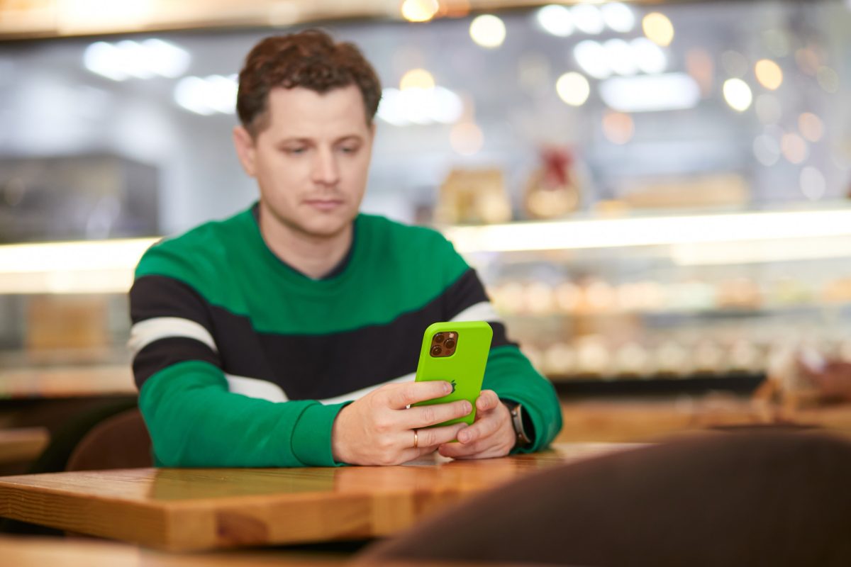 Эксперт рассказала, как нужно настроить смартфон после первого включения