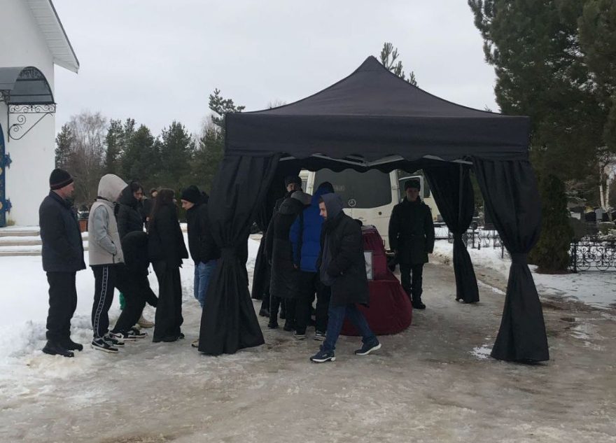 В Тверской области в последний путь проводили погибшего на СВО Дмитрия Малаша В Тверской области в последний путь проводили погибшего на СВО Дмитрия Малаша