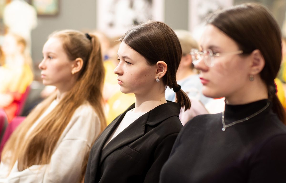 Школьный музей из Ржева представляет свою экспозицию на выставке в Москве