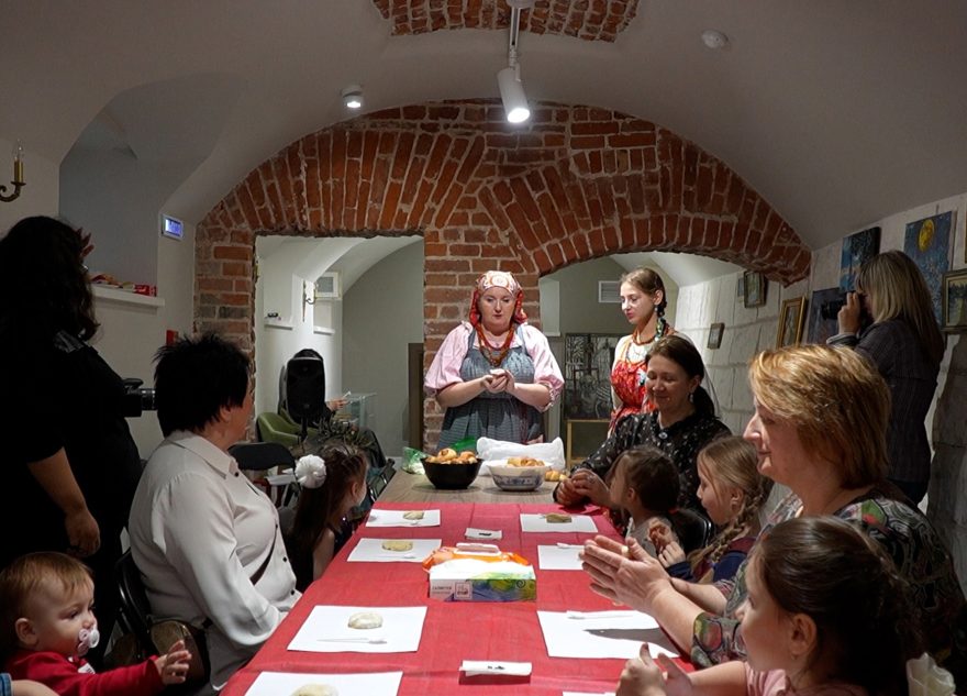 В Твери многодетные семьи и семьи участников СВО встретили весну по народным традициям