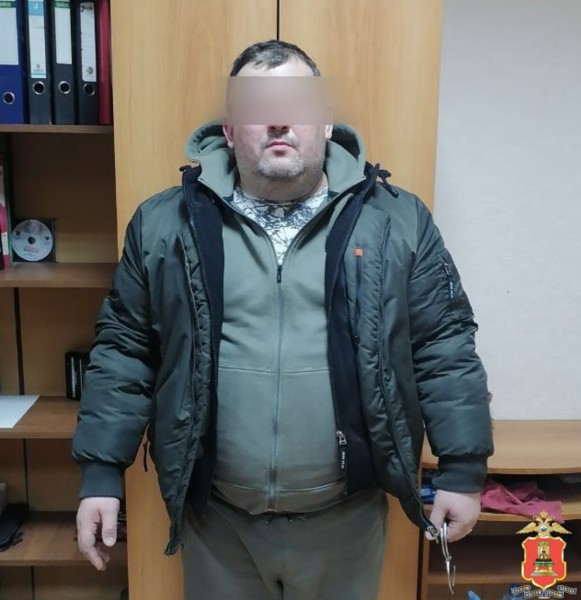 4 килограмма мефедрона нашли у наркокурьера, задержанного в Тверской области