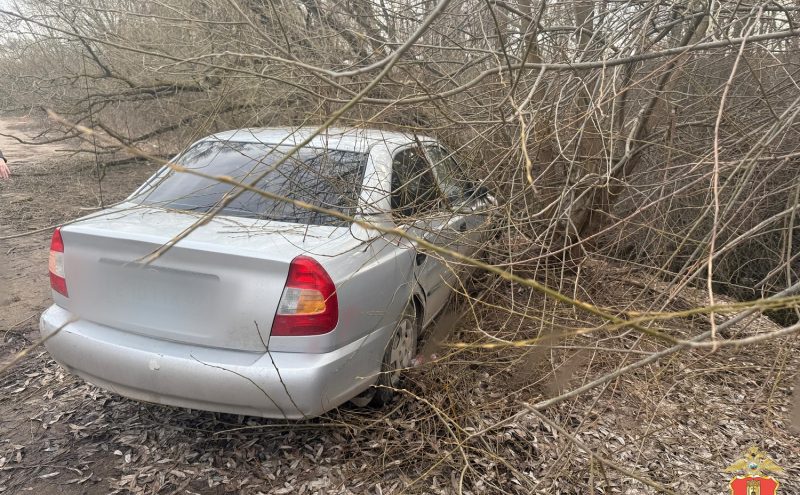 Житель Твери разбил машину, которую угнал у приятеля