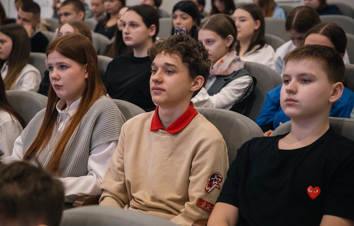 «Из фронтовой тетради»: в Твери показали моноспектакль, посвящённый событиям Ржевской битвы