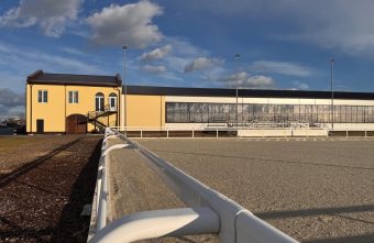 В Тверской области создали конный клуб с эко-отелем В Тверской области создали конный клуб с эко-отелем