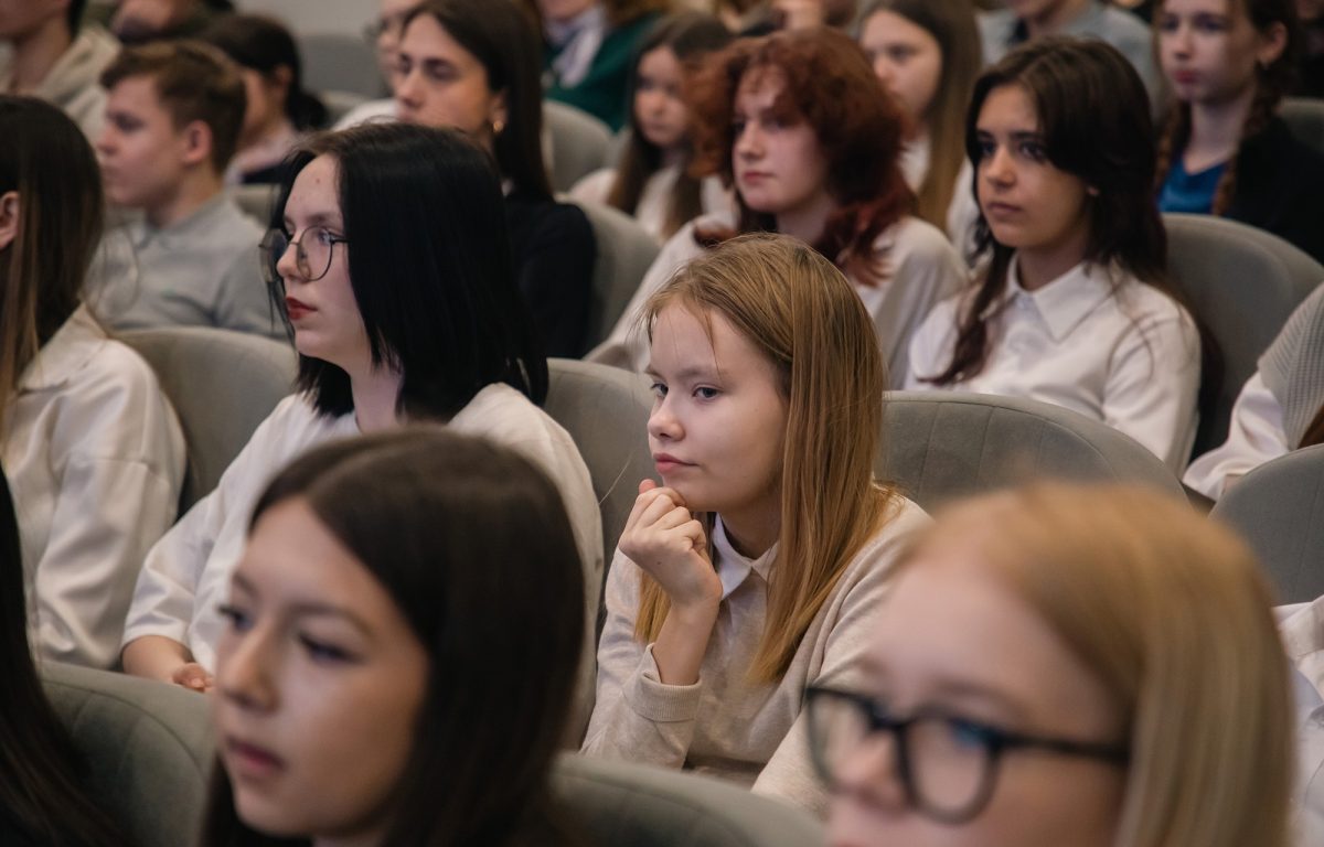 «Из фронтовой тетради»: в Твери показали моноспектакль, посвящённый событиям Ржевской битвы