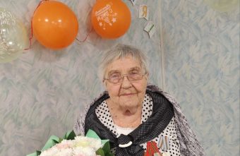 100 лет исполнилось труженице тыла Антонине Слесаревой из Лихославля