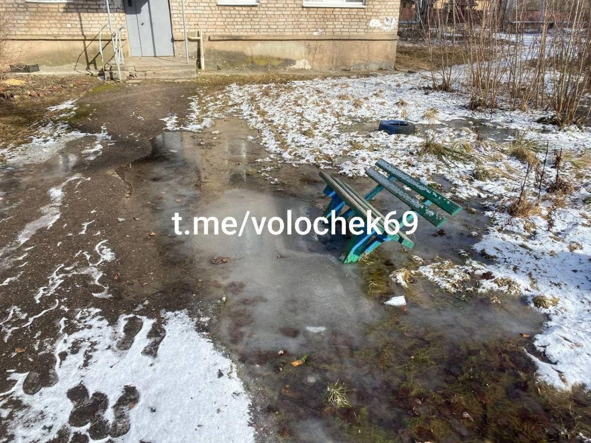 Ежегодно весной один из городов в Тверской области превращается в болото