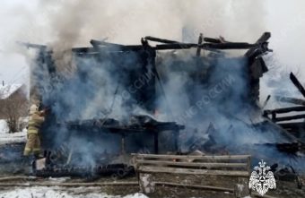 Огонь уничтожил жилой дом в Тверской области