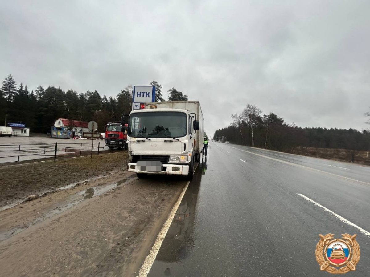 80-летнего мужчину доставили в больницу после столкновения "Хёндая" и "Сузуки" в Твери