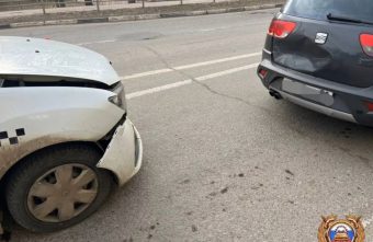 Девушка пострадала в столкновении двух иномарок в Твери