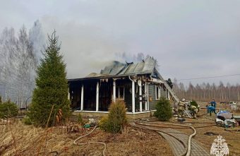 В Тверской области из-за неисправной электрики загорелся дом В Тверской области из-за неисправной электрики загорелся дом