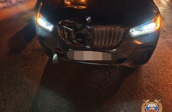 В Твери водитель BMW насмерть сбил женщину-пешехода В Твери водитель BMW насмерть сбил женщину-пешехода