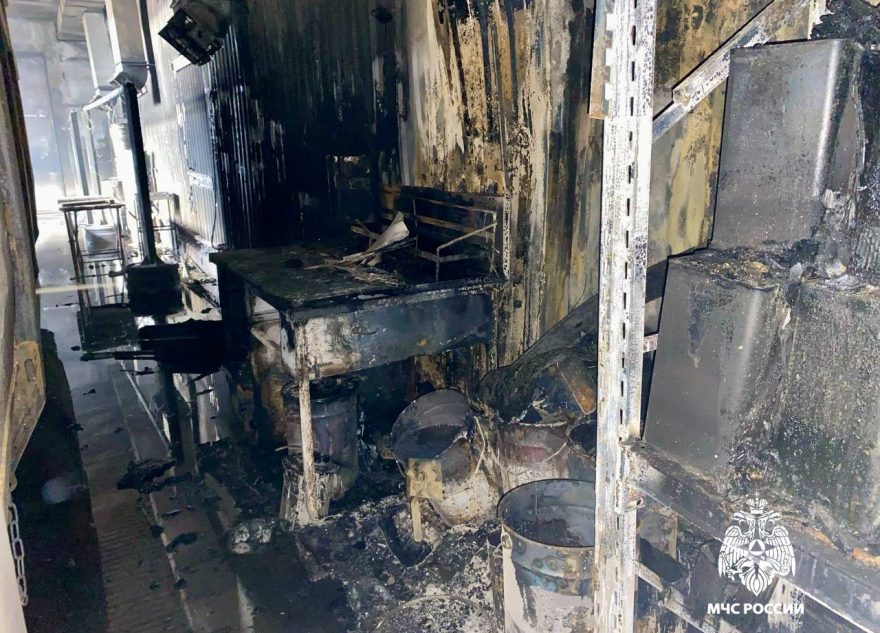 Стала известна причина пожаре в ангаре в Твери