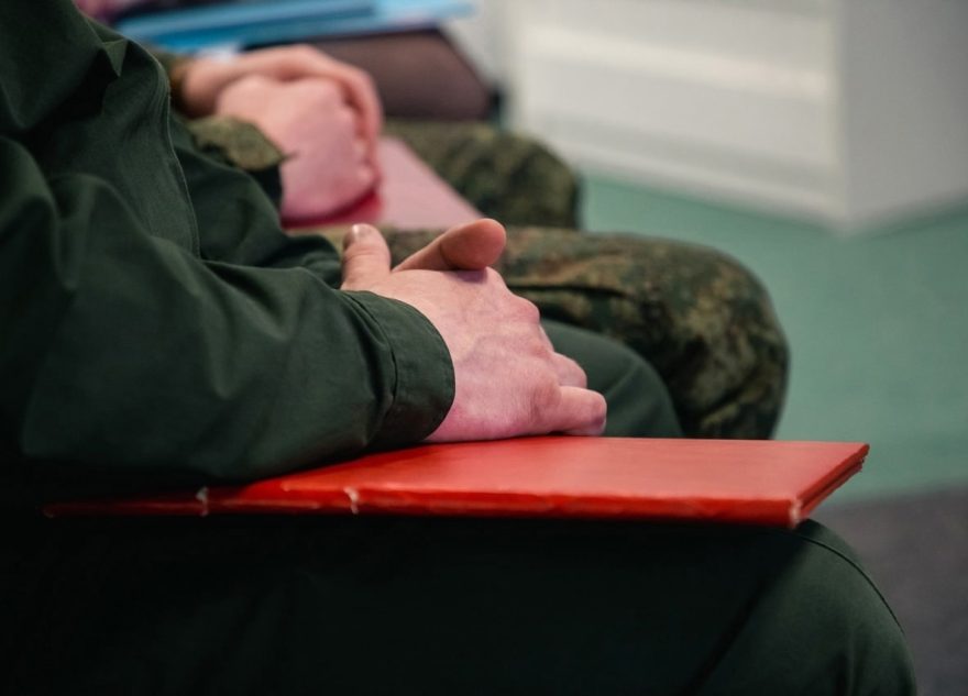 Ветеранам СВО в Тверской области помогают трудоустроиться