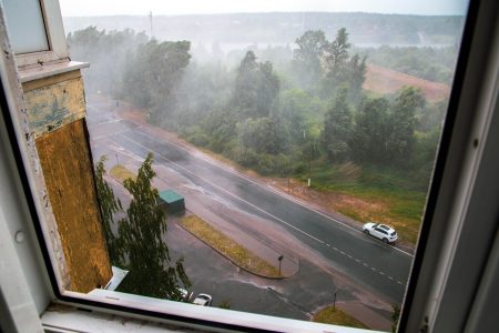 По данным синоптиков, ураганный ветер сдует жителей Тверской области По данным синоптиков, ураганный ветер сдует жителей Тверской области