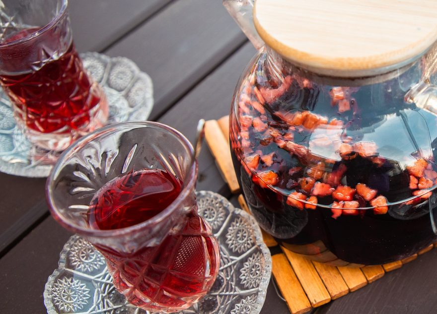 Врач рассказала, какой чай спасет от рака и диабета