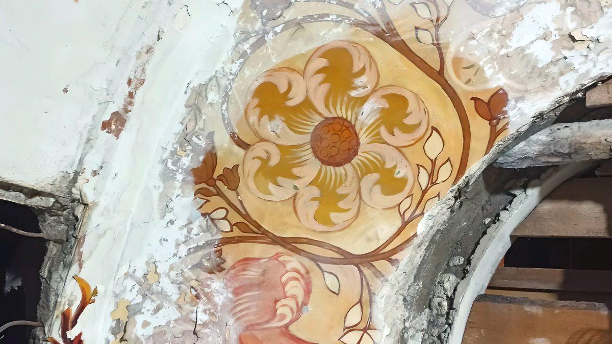 ВТБ: назван возможный автор тайной росписи Дома Радио в Санкт-Петербурге