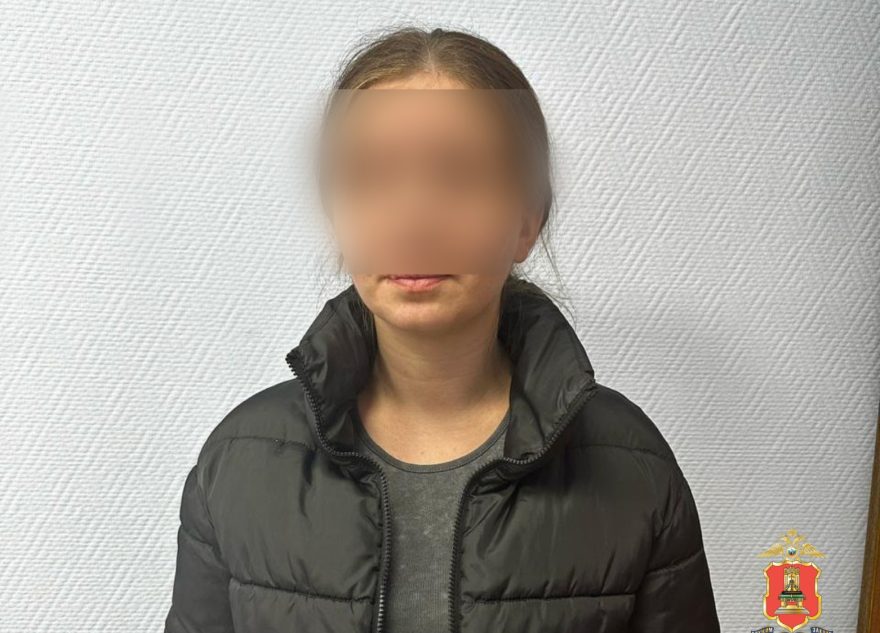 Тверские полицейские задержали мошенницу, которая оставила пенсионерку без сбережений Тверские полицейские задержали мошенницу, которая оставила пенсионерку без сбережений