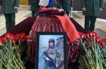 В Тверской области в последний путь проводили Константина Юдина, погибшего в зоне СВО В Тверской области в последний путь проводили Константина Юдина, погибшего в зоне СВО