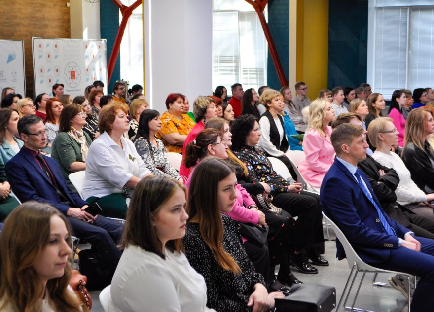 В Тверской области выберут лучших педагогов