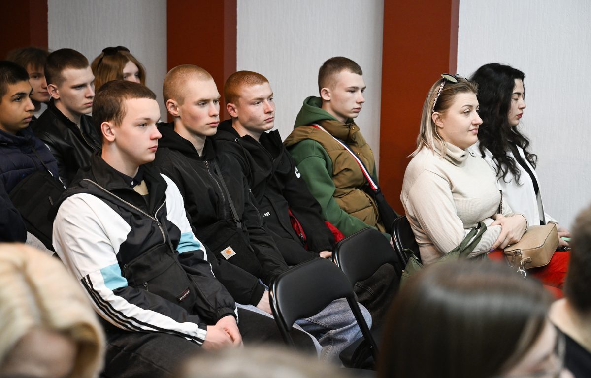 Общественная палата Тверской области провела круглый стол «Чтобы знали и помнили»