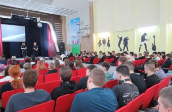 Тверским студентам напомнили правила безопасного движения