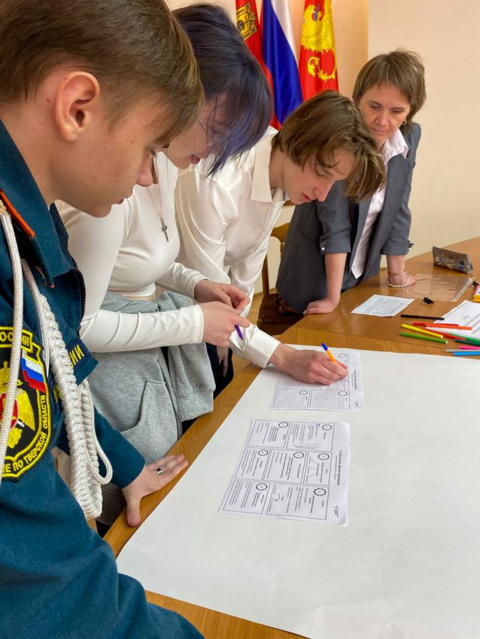 Школьники Тверской области пробуют себя в местном самоуправлении