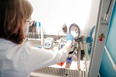 В России разработали не имеющее аналогов в мире лекарство от рака