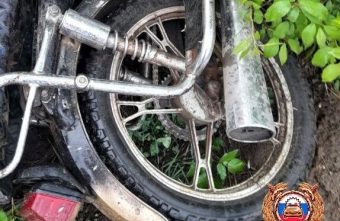 В Тверской области после ДТП погиб несовершеннолетний мопедист В Тверской области после ДТП погиб несовершеннолетний мопедист