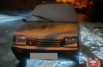 В Тверской области водитель ВАЗа сбил подростка и уехал В Тверской области водитель ВАЗа сбил подростка и уехал