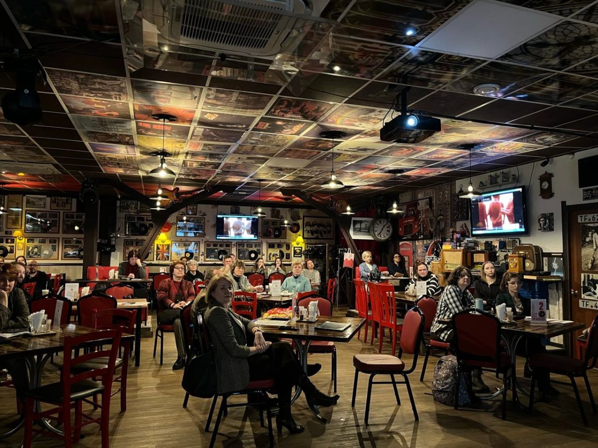 "Это традиция": тверские филологи провели научную конференцию в музыкальном клубе