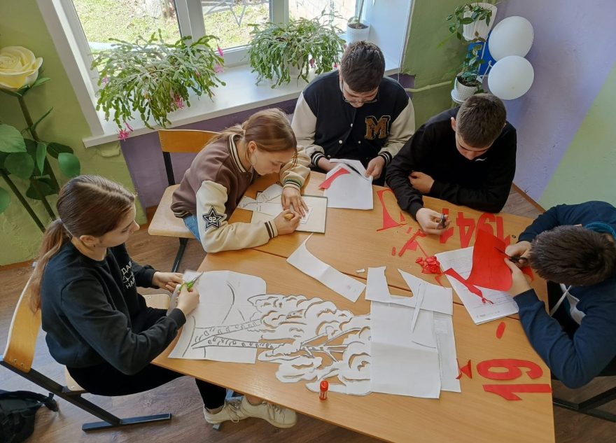 Патриотическое и семейное воспитание, профориентация, социальная активность: Игорь Руденя определил задачи молодежной политики в Тверской области