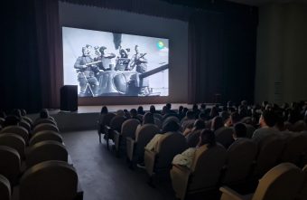 Школьники Тверской области узнают о Великой Отечественной войне через классику советского кинематографа Школьники Тверской области узнают о Великой Отечественной войне через классику советского кинематографа