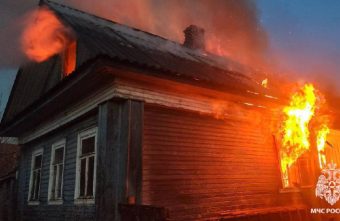 Жилой дом сгорел в Тверской области Жилой дом сгорел в Тверской области