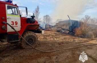 Нежилой дом сгорел в Тверской области Нежилой дом сгорел в Тверской области