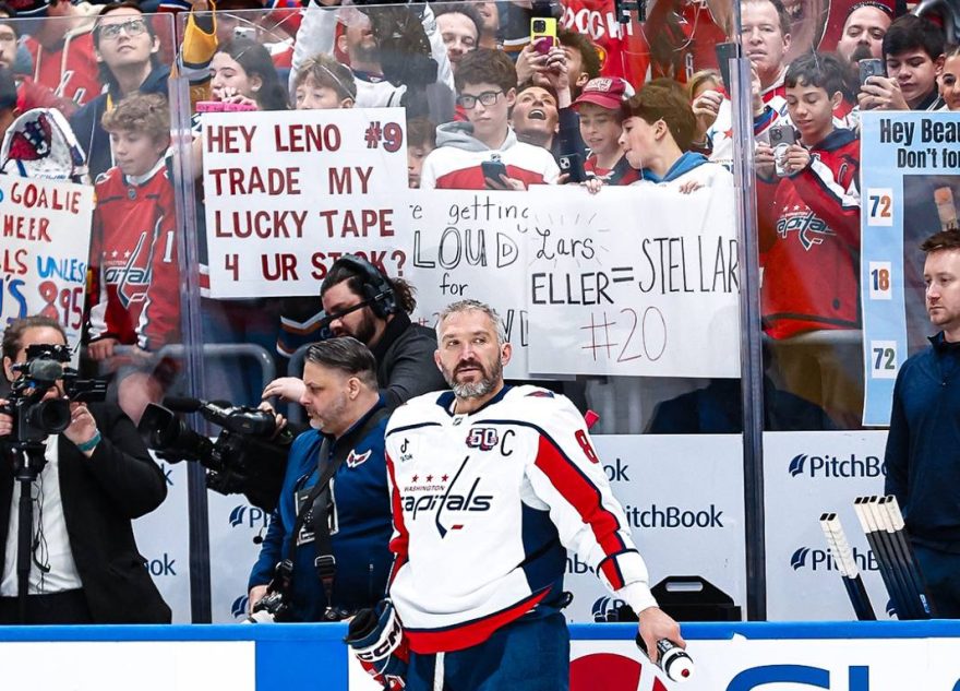 Хоккеист Александр Овечкин забил гол самой истории