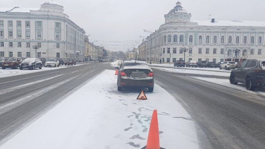 14-летняя девочка попала под колёса "Хёндая" на зебре в Твери