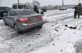Пять автомобилей столкнулись на Восточном мосту в Твери Пять автомобилей столкнулись на Восточном мосту в Твери