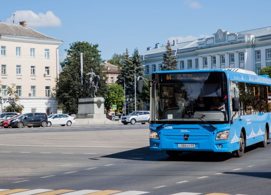 В праздничные дни в Твери изменится маршрут транспорта