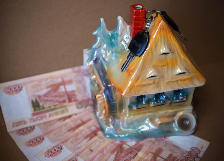 В первом квартале продажи ипотеки в России снизились на 42%