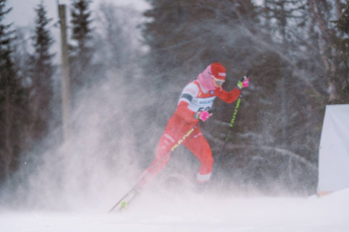 В жуткую непогоду тверские сестры-лыжницы завоевали еще две медали в Кировске