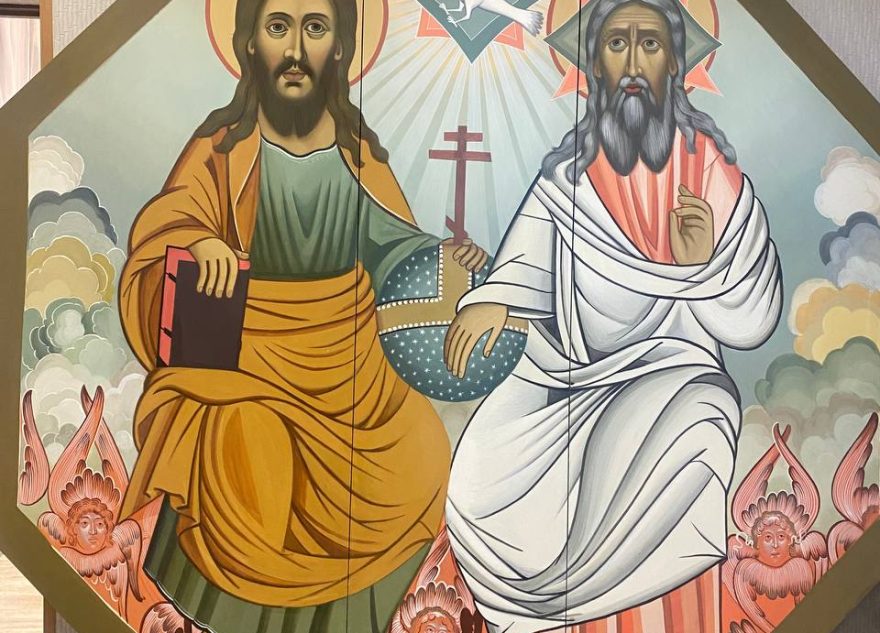 С помощью квадрокоптера в Тверской области создали копию уникальной потолочной иконы-небо