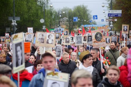 В 2025 году "Бессмертный полк" в Тверской области пройдет в традиционном формате В 2025 году "Бессмертный полк" в Тверской области пройдет в традиционном формате