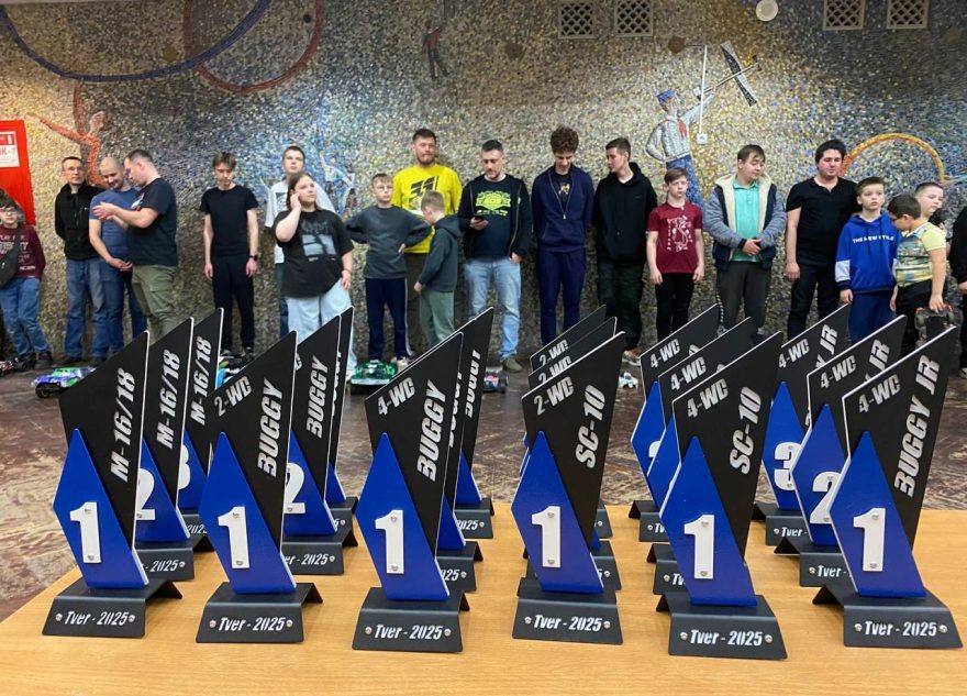 58 спортсменов из разных регионов страны приняли участие в чемпионате Тверской области по автомодельному спорту