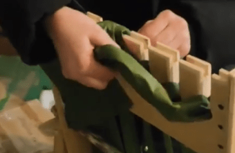 Жены из Тверской области помогают своим бойцам в испытании новых станков