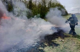 Огнеборцы Тверской области оперативно ликвидировали горение в Калининском МО Огнеборцы Тверской области оперативно ликвидировали горение в Калининском МО